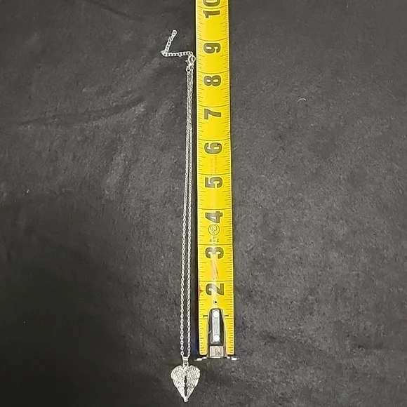 Angel wing necklace - Picture 4 of 5